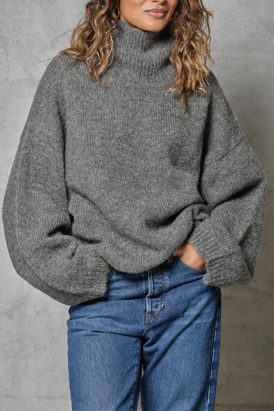Chunky Hi Neck in Charcoal