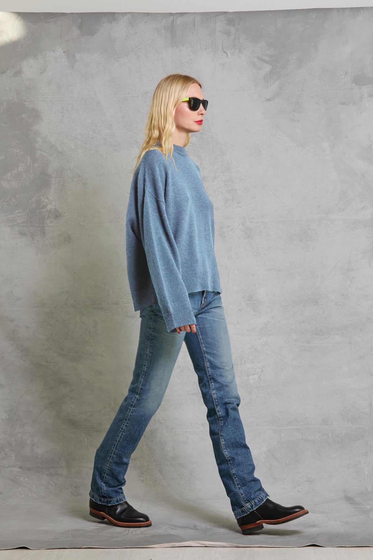 Cropped Jumper in Sky