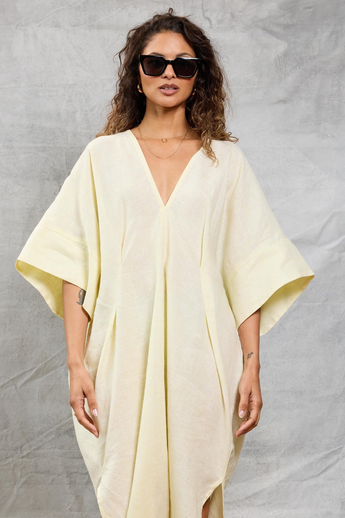 Throw on Dress in Linen - Lemon