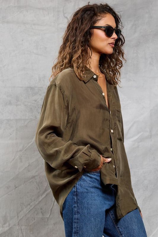 Slim Repeat Shirt in Olive