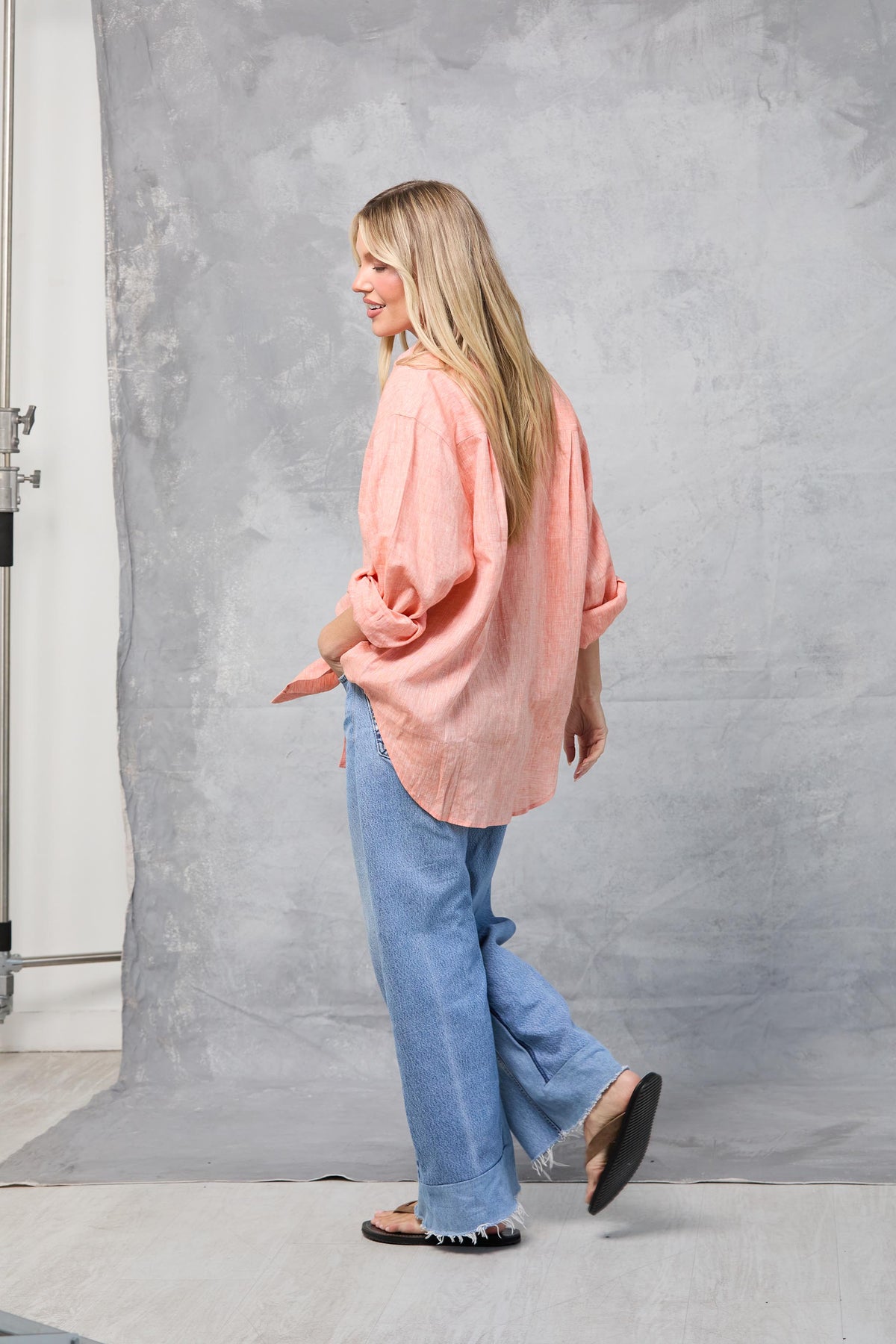 Repeat Shirt in Linen - Peach